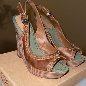True Religion wedges
